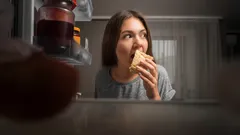 One Simple Habit That Will Help You Lose Weight and Curb Evening Snack Cravings